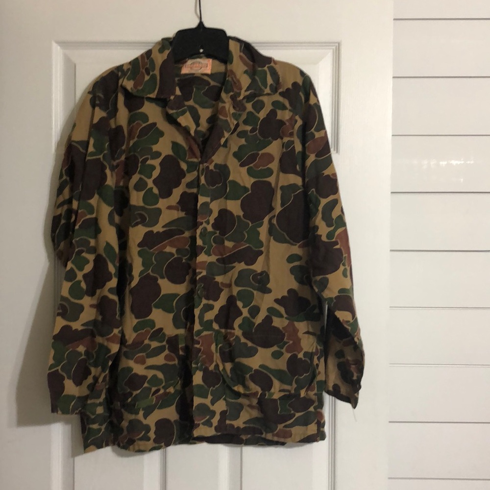 Men’s “Camo” Button Up 🌻